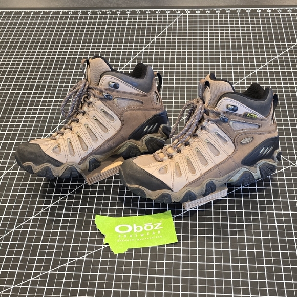Oboz Footwear Shoes - Size 8.5 Womens Oboz Tan & Natural Waterproof Hiking Boots